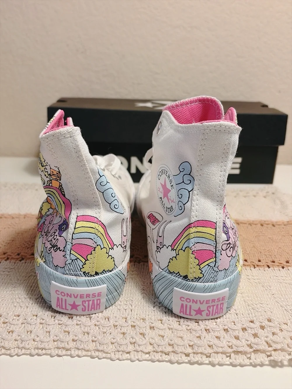 Converse Chuck Taylor All Star Graphic High Top White Multi Women 6 Men 4 New